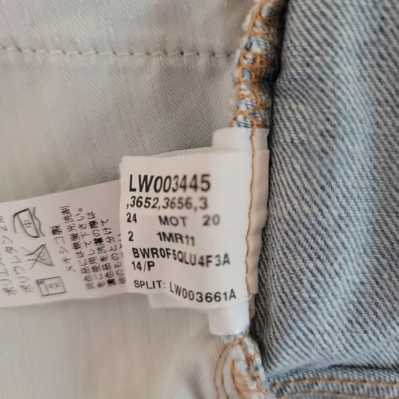 L.L. Bean Womens Straight Jeans Size 14 Petite Light Blue Wash Denim Classic Fit - Picture 10 of 13